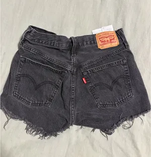 Levi’s Shorts thumbnail 2