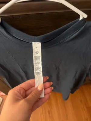 Lululemon Tee thumbnail 2