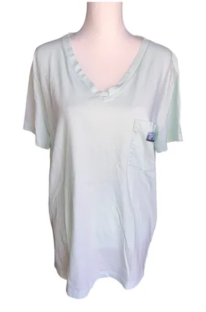 Pink Victoria's Secret🦎 V Neck T-Shirt🌵 thumbnail 1