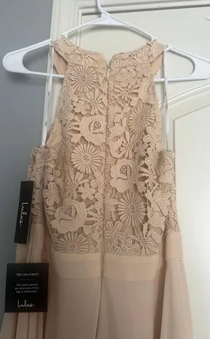 Lulu’s Gown thumbnail 4