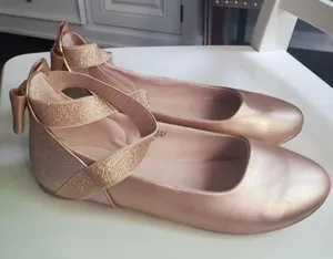 Glitz Shimmering Gold Ballet Flats Reaction Kenneth Cole Size 8 thumbnail 1