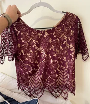Maroon Lace Crop Top thumbnail 1