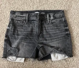 Old Navy Shorts thumbnail 1
