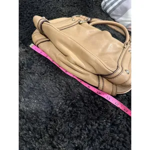 Banana republic handbag, beautiful tan color, excellent condition thumbnail 6