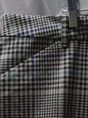 NWT Old Navy High Rise Pixie Slacks, Houndstooth Print, Size 28 thumbnail 2