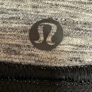 Lululemon Women's Gray Zipper Long Sleeves Heather Knit Pullover Sweater Top M thumbnail 4