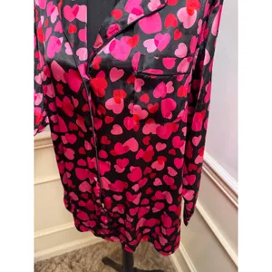 Frederick’s of Hollywood Valentine’s Day Satin Heart Pajama Top Romantic PJ thumbnail 4