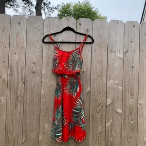 Red &‎ green palm leaf tropical dress size small Hawaiian spring summer beach thumbnail 2