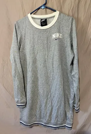Nike dress thumbnail 1