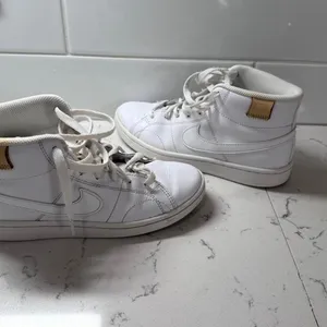 Nike Court Royale 2 Mid 'Triple White' Sneakers thumbnail 3