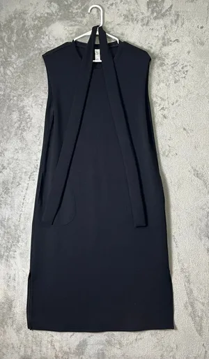 Spanx AirEssentials Tie-Waist Maxi Dress Minimalist Quiet Luxury Workwear Medium thumbnail 1