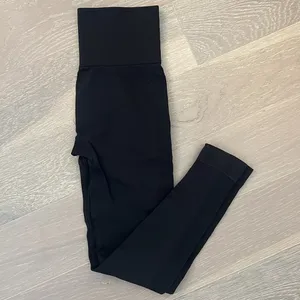 Amazon One Shoulder Workout Set thumbnail 3