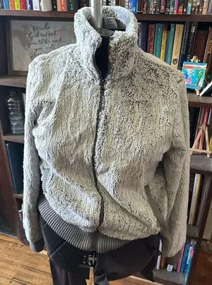 Patagonia eyelash silver XS super soft gorpcore jacket thumbnail 1