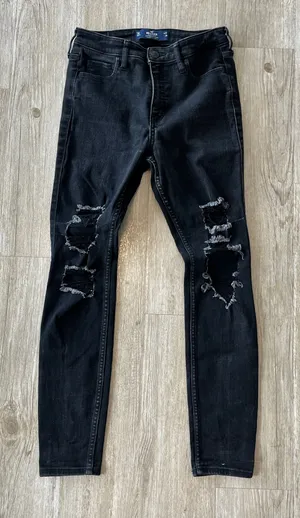 Womens Hollister High-Rise Super Skinny Black Jeans - 5R / 27x28 thumbnail 1