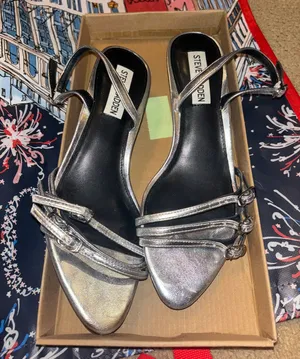 Steve Madden Kitten Heels thumbnail 1