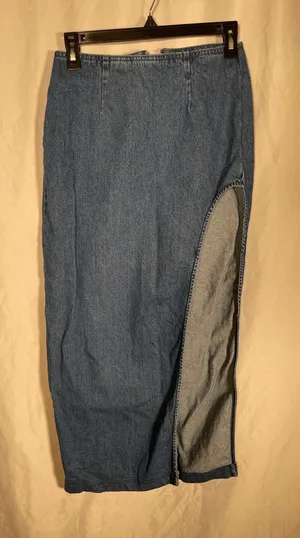Afrm Revolve Womens Denim Midi Skirt Exposed Leg 24 thumbnail 1