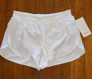Lululemon Fast & Free Short High Rise 3” Split, White Size Large/Size 10 NWT thumbnail 1