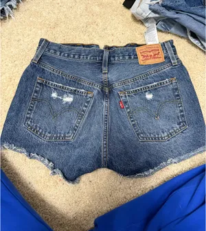 Levi's shorts thumbnail 2