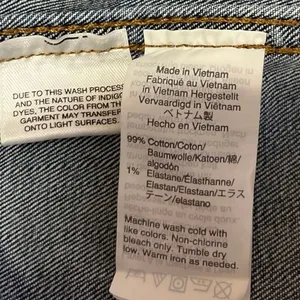 J.Crew Women's Blue Denim Long Sleeve Stretch Button Down Crop Jean Jacket Sz XS thumbnail 4