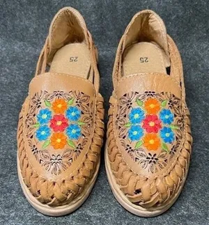 Mexican Huarache Sandals‎ Tan Leather Embroidered Floral Woven Flats Bohemian thumbnail 1