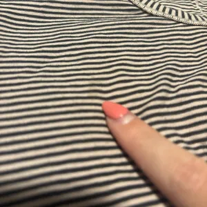 Lululemon Striped V Neck Tee Pima Cotton Black Cream Short Sleeve thumbnail 10