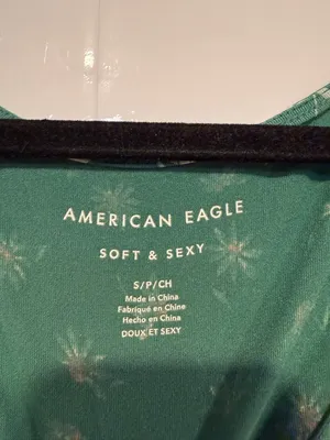 Green and white floral soft American‎ Eagle tie front crop top thumbnail 2