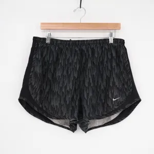 Nike Dri Fit Running Shorts Womens W16 Black Abstract High Rise Elastic Waist thumbnail 2