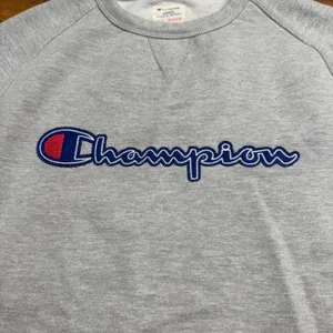 Champion Women Grey Athletic Apparel Crewneck Sweatshirt‎ Size Medium thumbnail 2