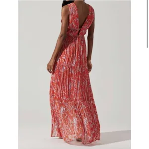 ASTR Pescadero Red Maxi Dress New With Tags LARGE wedding thumbnail 2