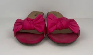 Pink Sandals Flip Flips Size 8 Runs Small thumbnail 2