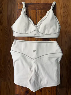 Fabletics Workout Set by Khloe thumbnail 3