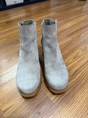 Sorel Joan of Arctic Wedge II Zip Grey Waterproof Suede boot size 8. thumbnail 4