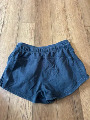 Lululemon Inner Glow Shorts 3" thumbnail 4