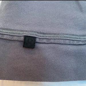 gray long sleeve thumbnail 2