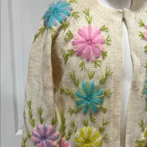Women’s 1950-60s Jeri Jo Floral Embroidered Wool Cream Cardigan thumbnail 2