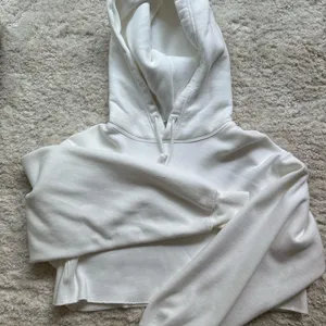 Aritzia TNA Cozy Fleece Boyfriend Cropped Hoodie thumbnail 4