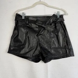 New Windsor Black Faux Leather Paperbag‎ Waist Shorts with Belt Womens XS thumbnail 2