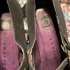 Hocus pocus perfect Vintage Mary Jane’s with purple soles and curved 3 in heels thumbnail 3