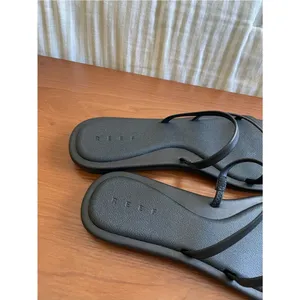 Reef Willow Ava Lightweight Slides Size 8 Black Asymmetrical Strap Sandals thumbnail 6