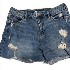Old navy distressed high rise shorts size 6 thumbnail 1