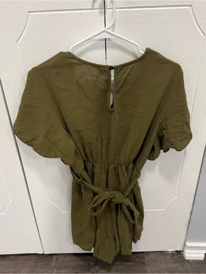 Green Wrap Tie Short Sleeve Romper Size L thumbnail 2