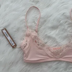 Skims Fits Everybody Lace Scoop Bralette Primrose Tonal Size XXS thumbnail 3