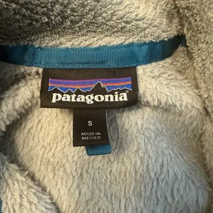 Patagonia Fleece‎ Jacket Womens Small Gray/Teal Polartec ReTool Snap-T Pullover thumbnail 4