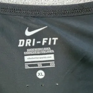 Nike Dri-Fit Women's XL Long Sleeve Active Shirt Grey Black Running Yoga Top thumbnail 2