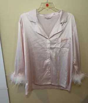 Satin Feather thumbnail 1