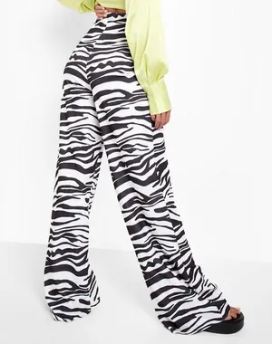 Boohoo Trendy Zebra Print Wide Leg Flare Pants thumbnail 2