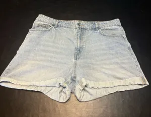 H&M Light Blue High-Rise Denim Jean Shorts size 14 thumbnail 1