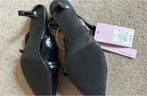 Kitten heel thumbnail 2