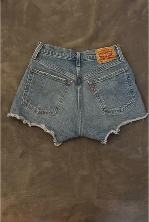 Levi’s 501 Shorts thumbnail 2