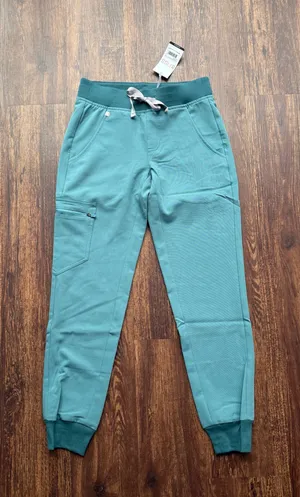 NWT FIGS Women’s Hydrogreen Zamora Jogger Scrub Pants - Size XXS Petite thumbnail 1